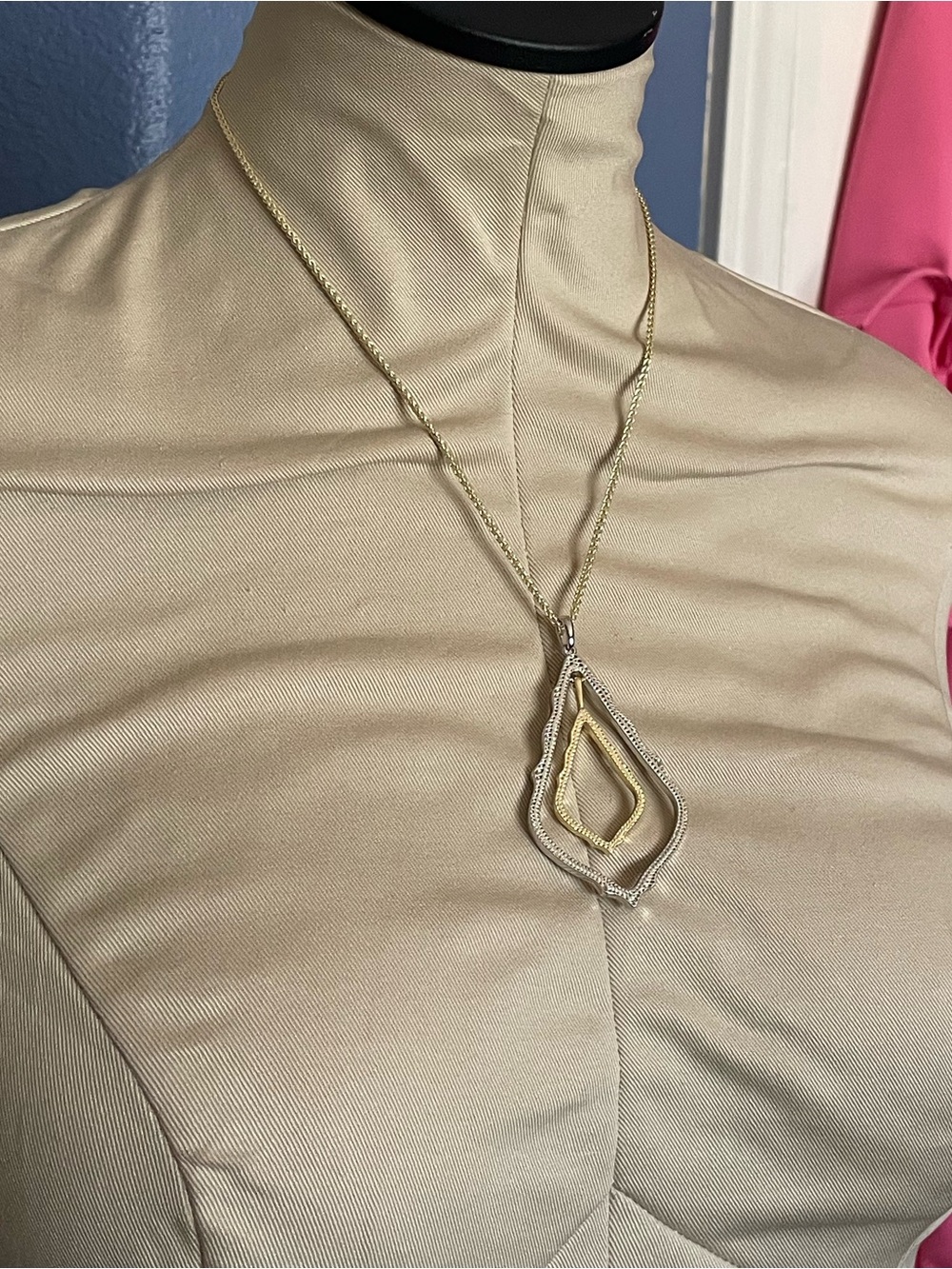 Kendra Scott Simon Two-Tone Filigree Pendant Necklace - Picture 6 of 6